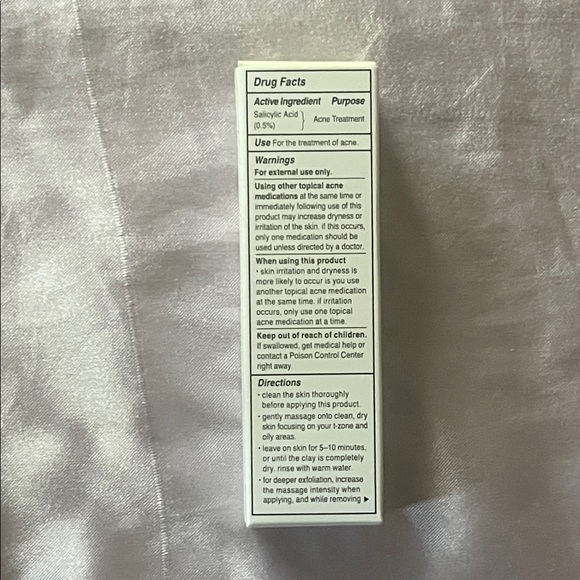 Philosophy Purity Pore Extractor Clay Mask -Salicylic Acid Acne Treatment - Picture 3 of 3